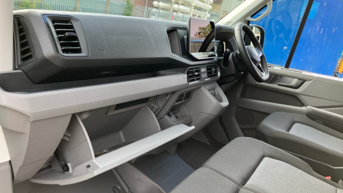Volkswagen Crafter Cr35 Mwb Diesel 4Motion 2.0 TDI 177PS Commerce Plus High Roof Van Auto - Image 45